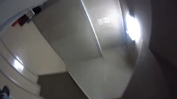 【本当の素人】むっちりボディのＪＤが人のいないホテルで着衣ハメハメ３