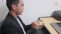 หนังโป๊ไทย ติดหี M-House Iasian4u พนักงานสุดหื่น เจอนาฬิกาหยุดเวลา