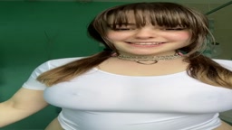 巨乳