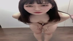 変態メス豚看護師かやな ガニ股歌唱