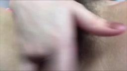 見られるのが性癖な女の子が必死に