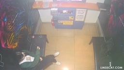 予)사랑에 빠진 커플이 처음으로 서로의 몸을 탐색합니다