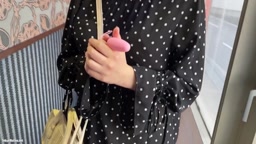 漫画喫茶でローター散歩羞恥プレイ痴かん願望を叶えてあげました【調教編】