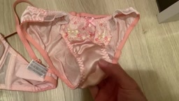 下着漁り・洗濯カゴの中身