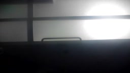 個人撮影！！　母親の裸　脱衣①