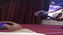 「コスプレで踊っていたらブラが外れた 3」