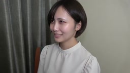 投稿18334キュートな美乳嬢