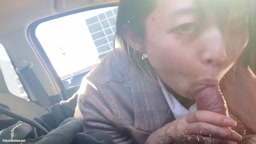 手コキ フェラ 車内