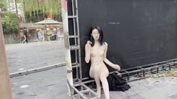 Lai lai extreme exhibition and flashing