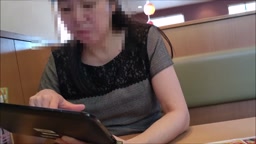 無防備な同僚熟女2