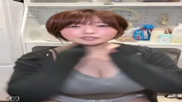 爆乳　TikTokライブ