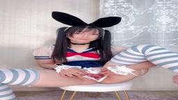 lenfried すけすけセーラーバニー指でクリ＆乳首クリクリ👆