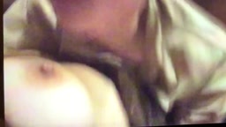 元カノおっぱい吸い