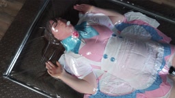 VACUUM DREAMS - Alice doll with vibro in vacuum bed with flips