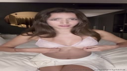 美人海外ギャルが潮吹きオナニーOnlyFans2