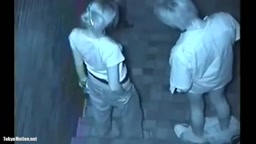 野外で立ちバック