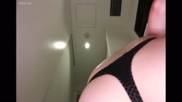 お着替え逆さ撮り