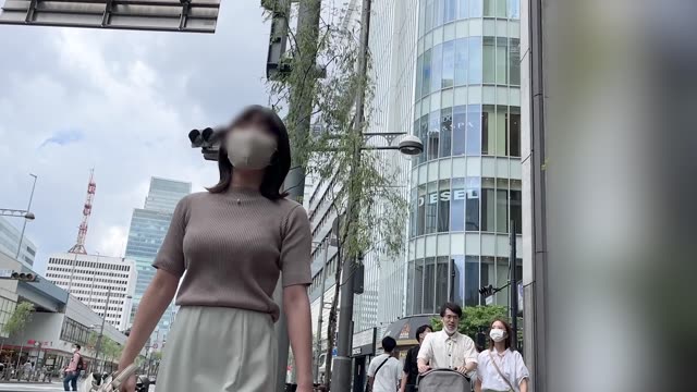 ニット　奥様 着衣巨乳