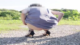 車を停めておしっこ