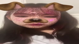 犬に舐めさせる痴女