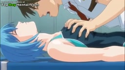 巨乳の変態ティーンがクリームを塗られる