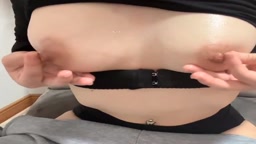 乳首　オナニー　チクニー