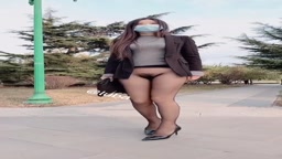 浅笑心柔户外露出 - Join - 2of6