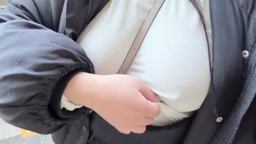 巨乳 露出