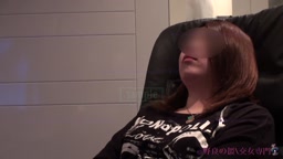 チンコ見せる　残念そうなお姉さん　　　　　　　　　　　　　　　【無】年下好きのお姉さんに初めてチンポ見てもらうきもがき　残念そうなお姉さん　