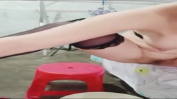 守寡的風騷眼镜媽媽和她的黄瓜 1.2