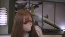 生意気そうなJDと夕暮れの街並みを黄昏デート