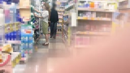 禁断の逆さ撮り12