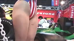 司会者キャンギャル