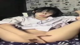 メガネ女子の手マンオナニー