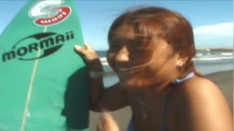 エッチの時もずっと笑ってるサーファーギャル