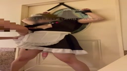 ドアに吊るされて