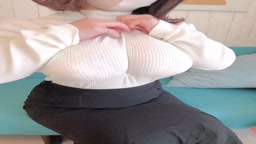爆乳