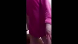 【流出】スレンダー美人妻のフェラ動画