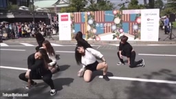 ダンス中ポロリ