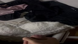 妹の下着にぶっかけ