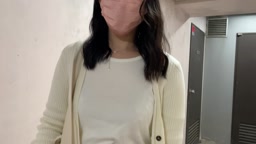 人妻の脱ぎたてパンツ。