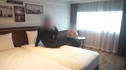 歯科助手Sちゃんの肛門に... 1