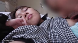 感度超抜群なサーフィンFカップ名器J.D。【あぁ、いっちゃう…気持ちいい！】黒巨根で膣奥まで高速ピストン、イキまくる。淫らな締め付けマンコに中出し