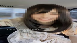 人が通っても車内で全裸オナ