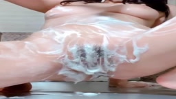 お風呂であわあわ遊び