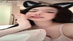 李研雨極品美逼巨乳粉嫩白虎穴 1.6