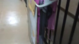 洗濯物・共有廊下に干された無防備下着