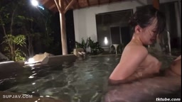 お風呂パイズリ大量射精