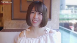 【無修正ｘ個人撮影】清楚系なのにド変態!?元有名大学ミスコン優勝者の女の子とお茶してたら、ムラムラしてきたのでホテルのカフェのト〇レで大胆変態プレイ＆中出し！