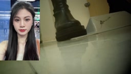 desperate girl long pee